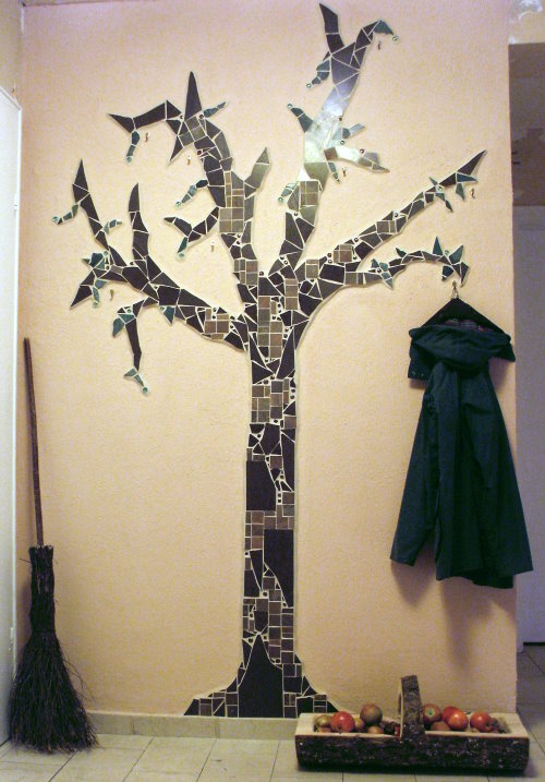 Mosaikbaum-Garderobe