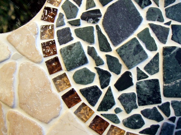 Mosaikbild aus Glas und marmor