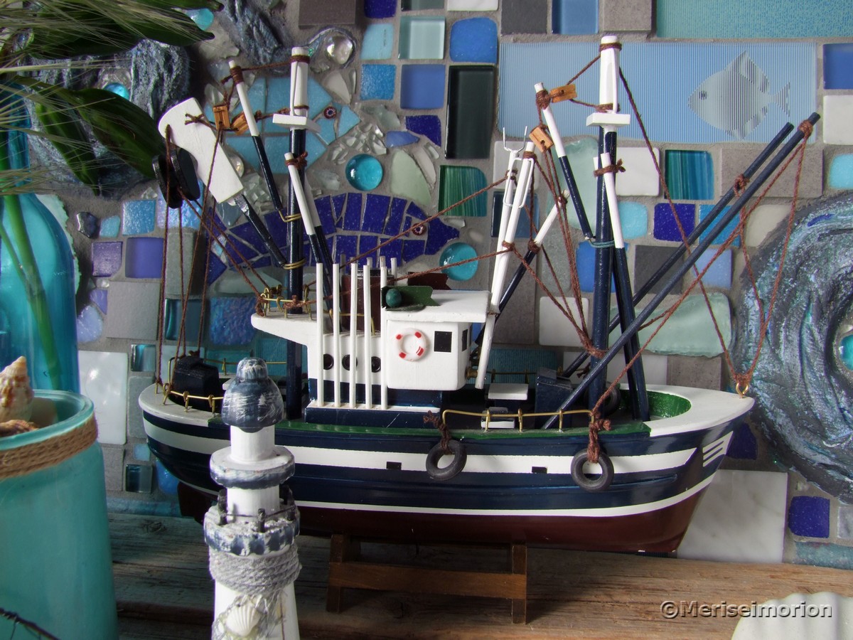 maritime Deko mit Fischerboot