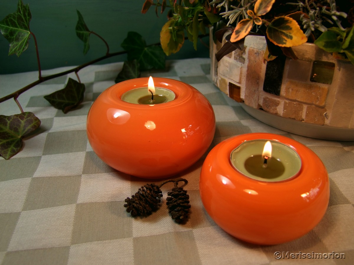 Kerzenhalter in orange