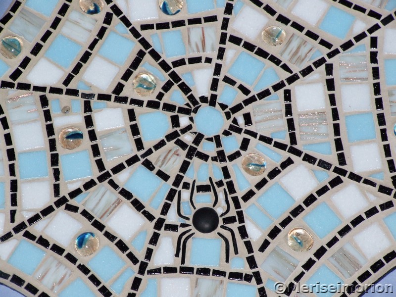 Spinnennetz Mosaik